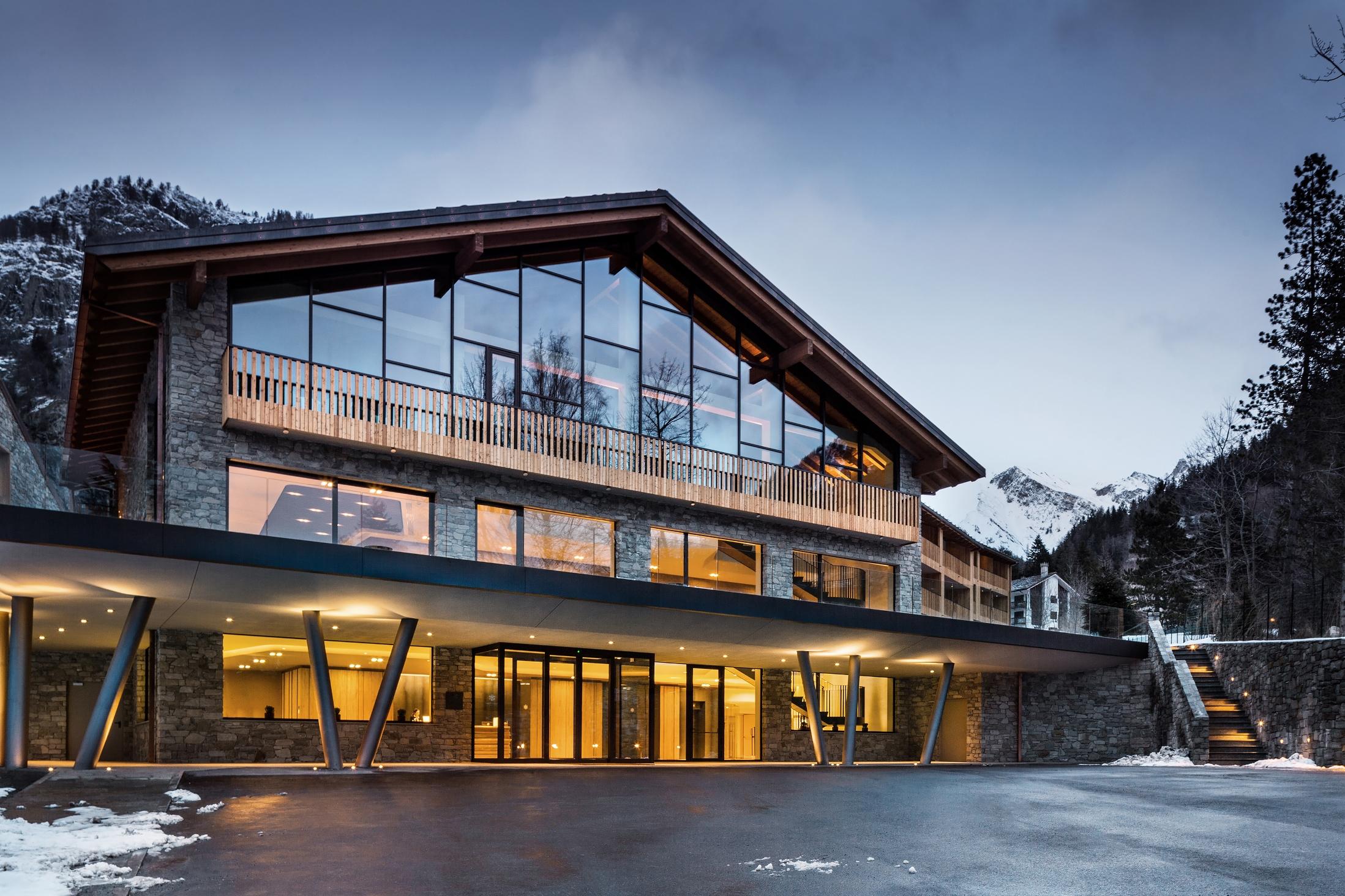 Grand Hotel Courmayeur Mont Blanc, By R Collection Hotels Eksteriør bilde