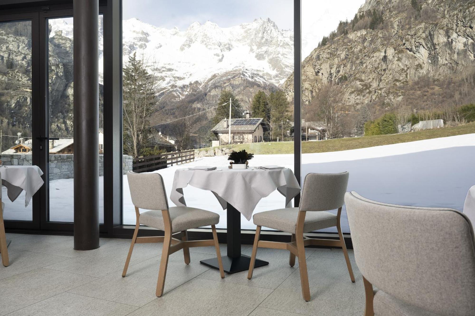 Grand Hotel Courmayeur Mont Blanc, By R Collection Hotels Eksteriør bilde